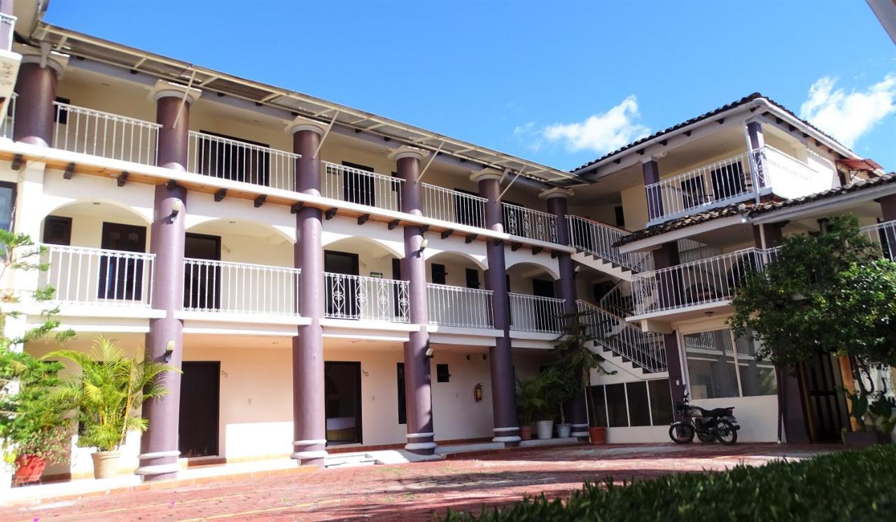 Hotel Jardines Del Centro San Cristóbal de Las Casas エクステリア 写真