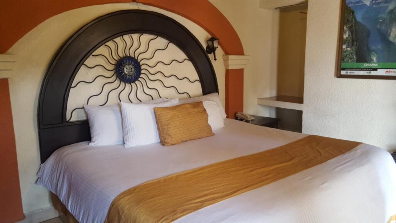 Hotel Jardines Del Centro San Cristóbal de Las Casas エクステリア 写真