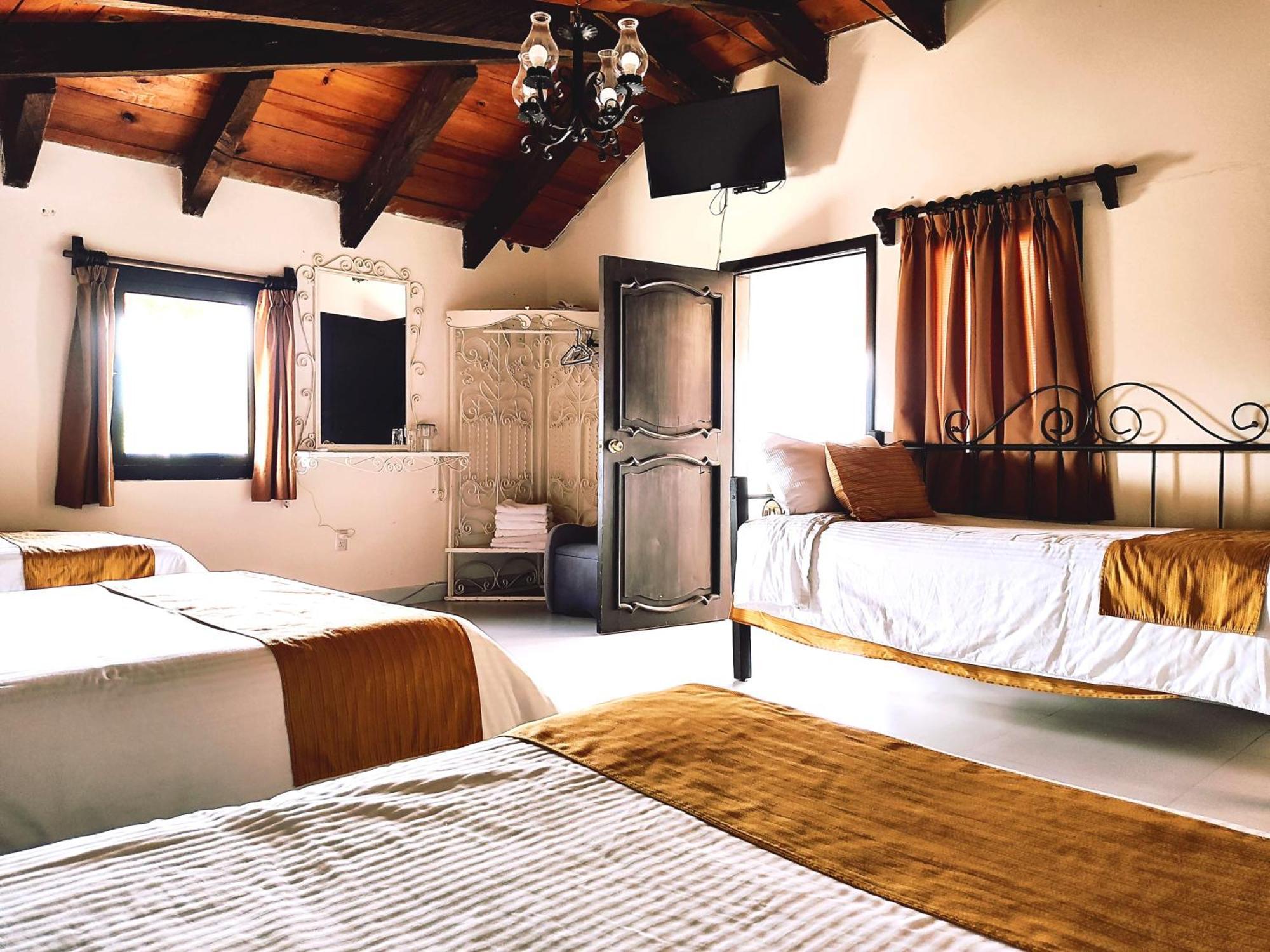 Hotel Jardines Del Centro San Cristóbal de Las Casas エクステリア 写真